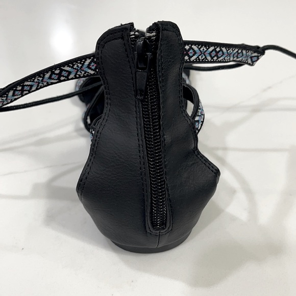 Sandals - Picture 5 of 7